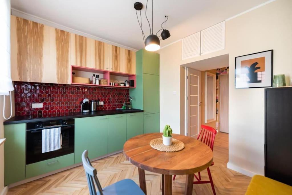 Eclectic City Apartment Near Old Town Варшава Екстер'єр фото